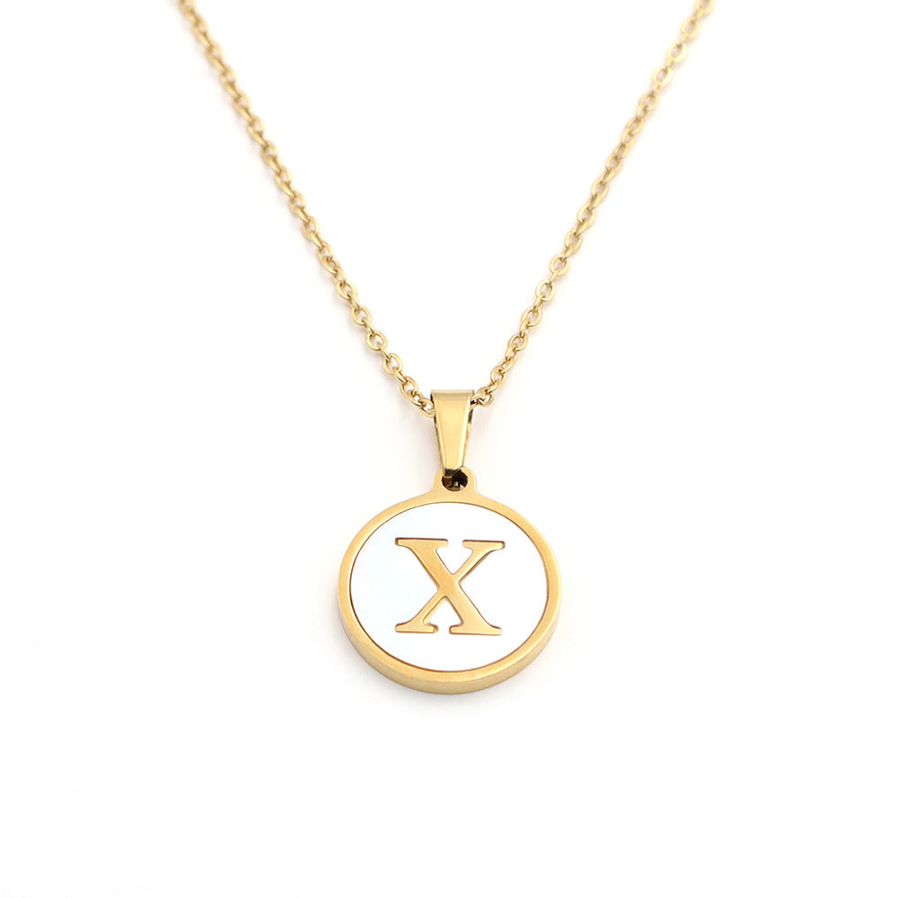 Halsketten mit Initialen