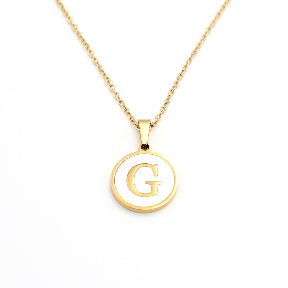 Halsketten mit Initialen