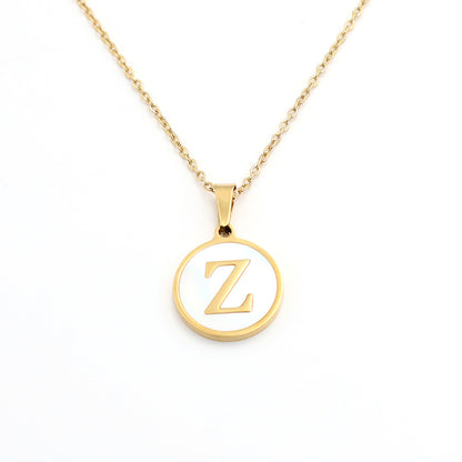 Halsketten mit Initialen