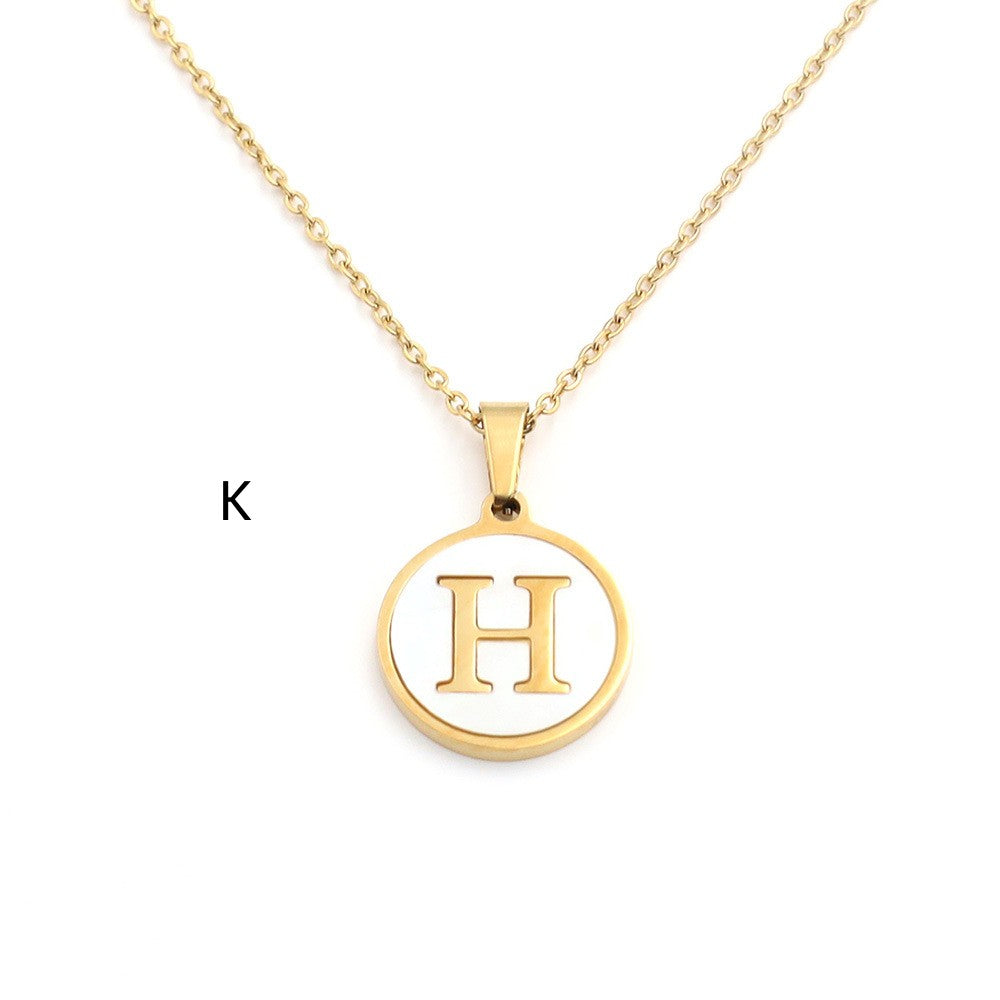 Halsketten mit Initialen