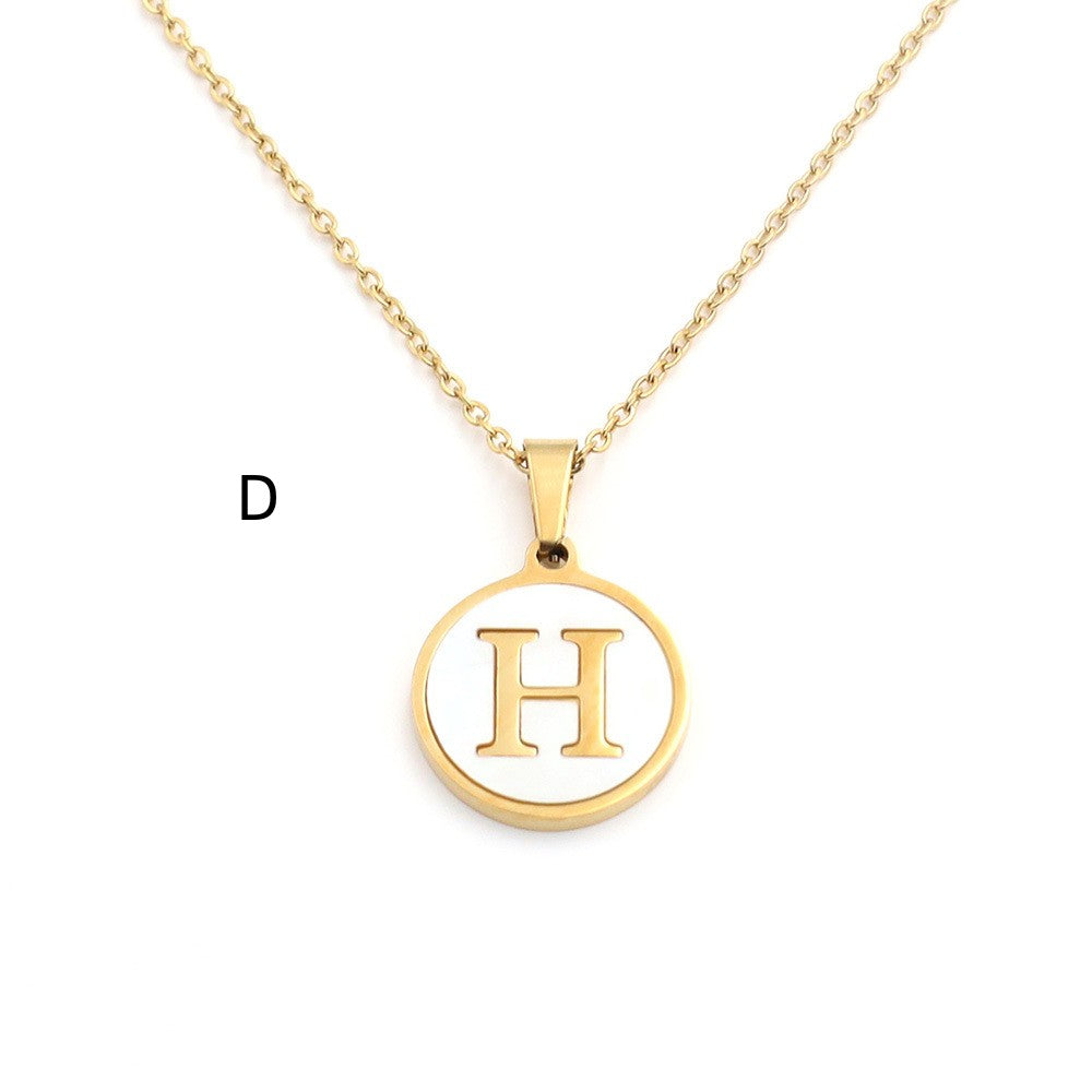 Halsketten mit Initialen