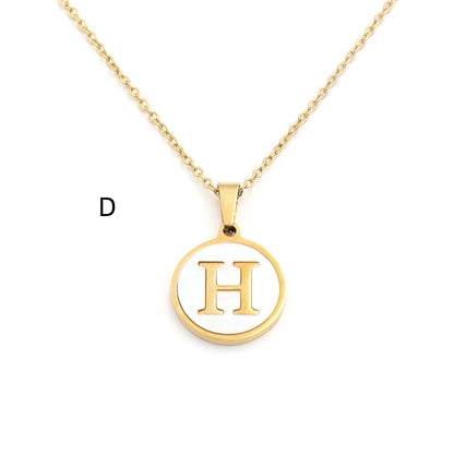 Halsketten mit Initialen