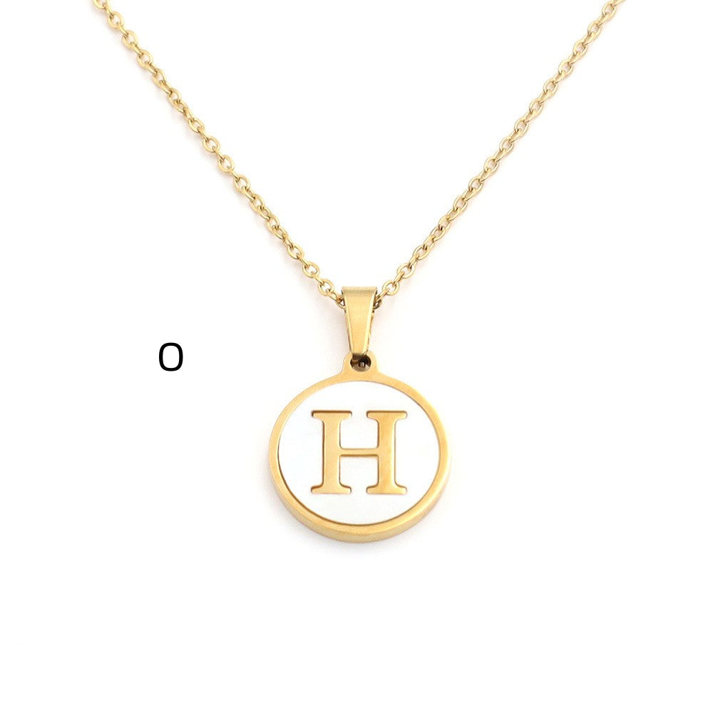Halsketten mit Initialen