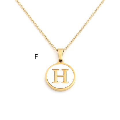Halsketten mit Initialen