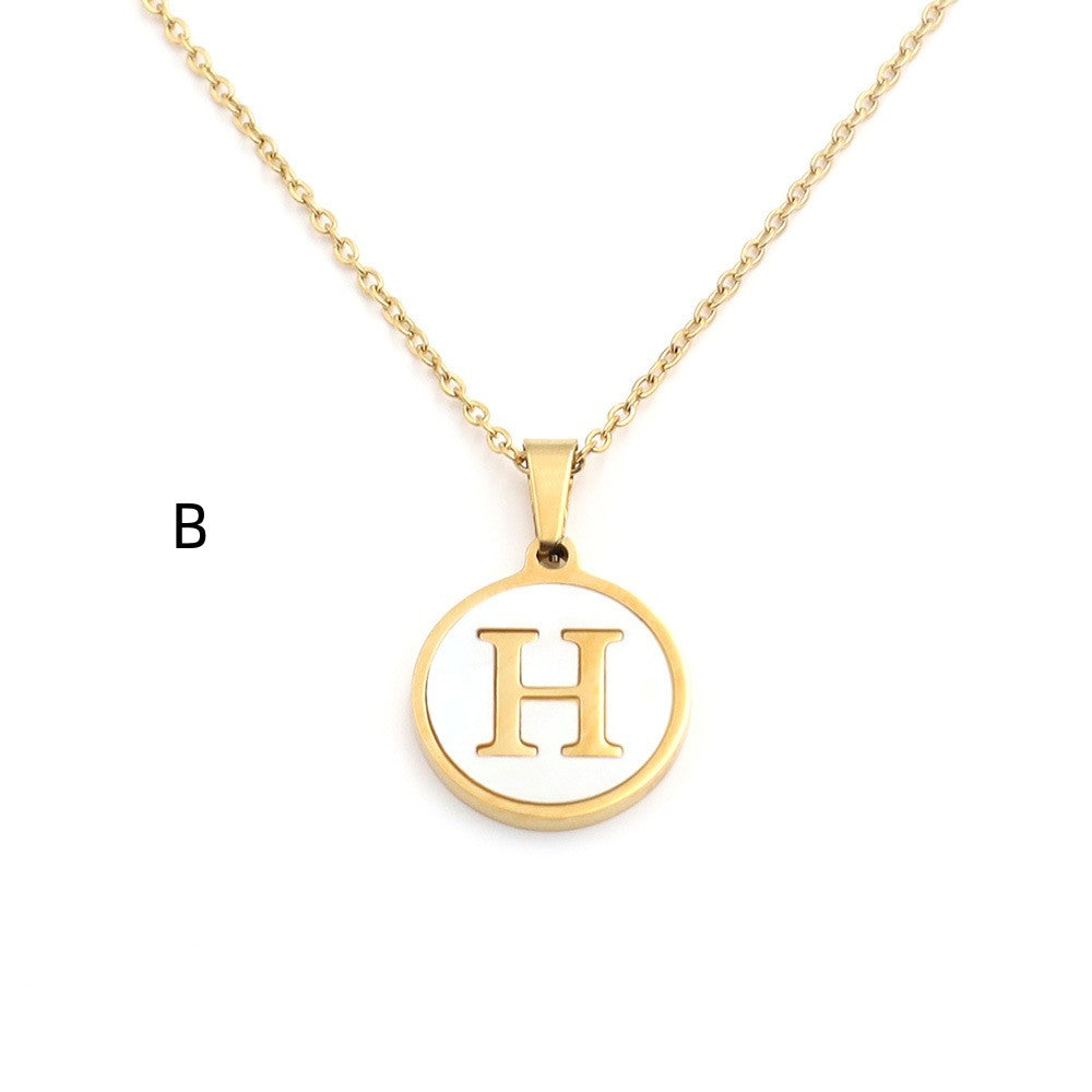 Halsketten mit Initialen